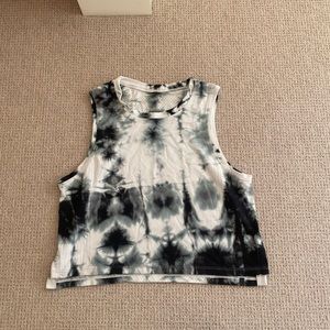 Lululemon tie dye crop tank top